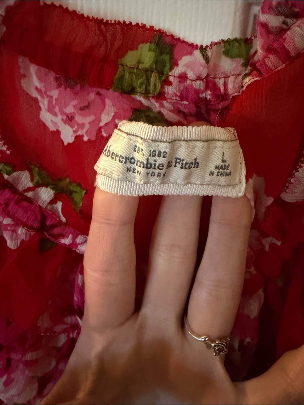 Abercrombie & Fitch Red Floral Ruffle Button Blouse - Picture 3 of 3